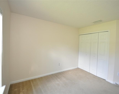116 London Drive - Photo Thumbnail 14