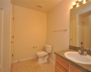 116 London Drive - Photo Thumbnail 15
