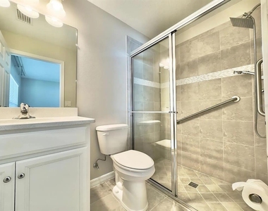 8 Linda Place - Photo Thumbnail 13
