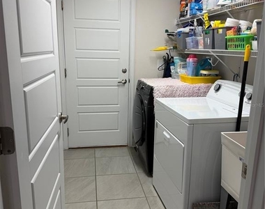 93 Royal Oak Drive - Photo Thumbnail 14