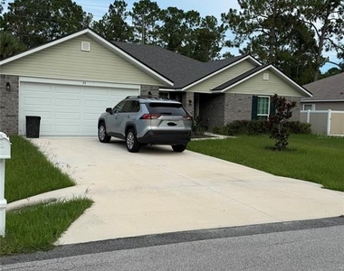 93 Royal Oak Drive - Photo Thumbnail 3