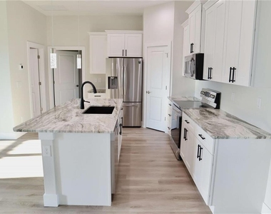 2957 Tomaso Road - Photo Thumbnail 4