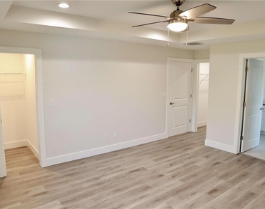 2957 Tomaso Road - Photo Thumbnail 11
