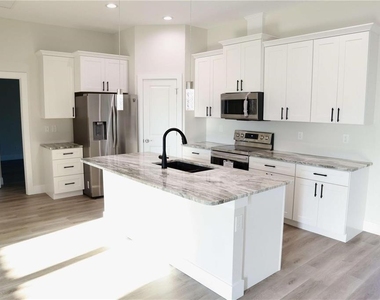 2957 Tomaso Road - Photo Thumbnail 3
