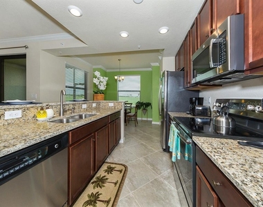 5548 Palmer Circle - Photo Thumbnail 9