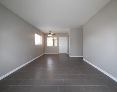 3001 Bee Ridge Road - Photo Thumbnail 1