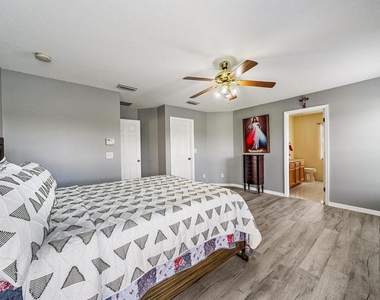 12017 Larson Lane - Photo Thumbnail 17