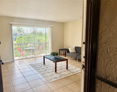 2612 Hidden Lake Drive N - Photo Thumbnail 2