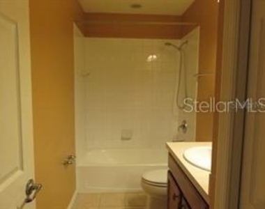 3903 45th Terrace W - Photo Thumbnail 11