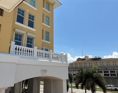 345 Bayshore Boulevard - Photo Thumbnail 2