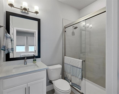 2329 Lindstrom Street - Photo Thumbnail 21
