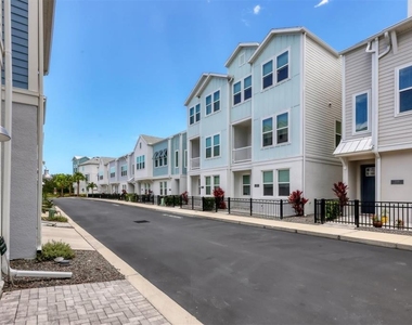 2329 Lindstrom Street - Photo Thumbnail 34