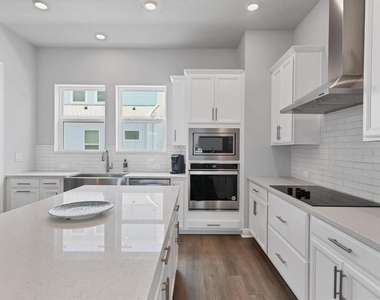2329 Lindstrom Street - Photo Thumbnail 9