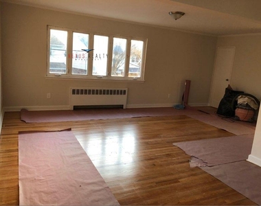 233-75 87th Avenue - Photo Thumbnail 8