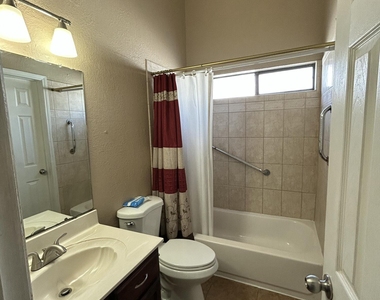 8482 Paddlefoot Lane - Photo Thumbnail 10
