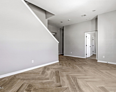 14313 Steve Joyce Parkway - Photo Thumbnail 8