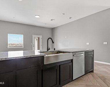 14313 Steve Joyce Parkway - Photo Thumbnail 21