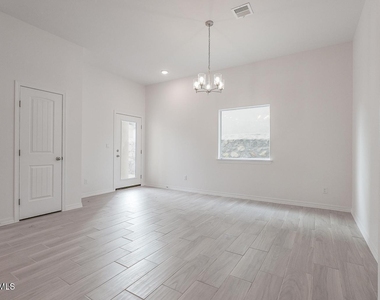 14313 Steve Joyce Parkway - Photo Thumbnail 5
