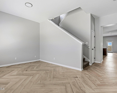 14313 Steve Joyce Parkway - Photo Thumbnail 7