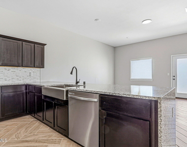 14313 Steve Joyce Parkway - Photo Thumbnail 24
