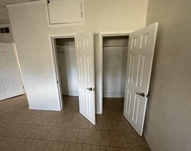 902 Orange Street - Photo Thumbnail 5