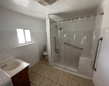 902 Orange Street - Photo Thumbnail 14