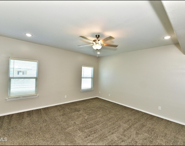 541 Paseo Modesto Drive - Photo Thumbnail 20