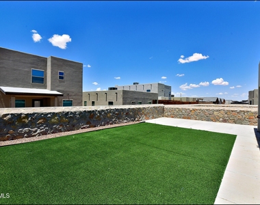 541 Paseo Modesto Drive - Photo Thumbnail 40