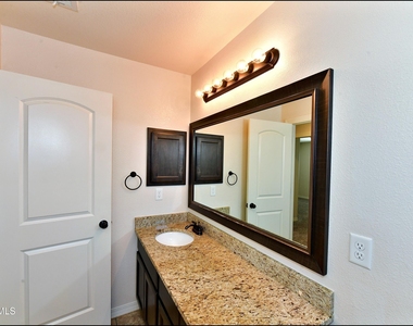 2840 Tierra De Moyo Place - Photo Thumbnail 38