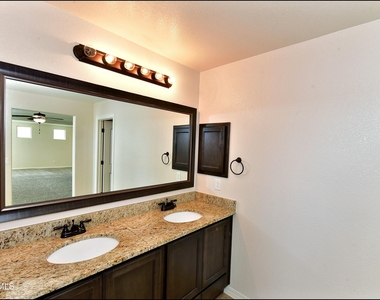 2840 Tierra De Moyo Place - Photo Thumbnail 31