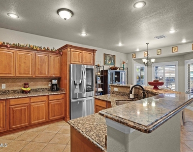 14125 Rainbow Point Drive - Photo Thumbnail 21