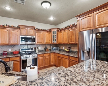 14125 Rainbow Point Drive - Photo Thumbnail 20