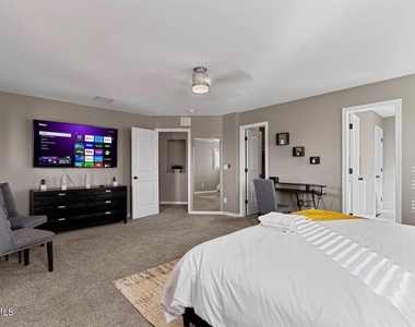 904 Cottage Place - Photo Thumbnail 25