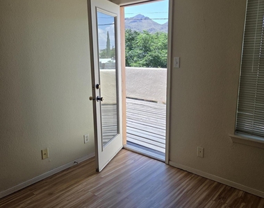 3717 Ne Hubble Drive - Photo Thumbnail 32