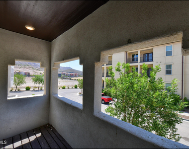 312 Vin Almoradi Court - Photo Thumbnail 13