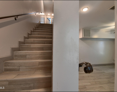 312 Vin Almoradi Court - Photo Thumbnail 7