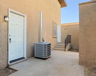 11100 Vista Lago Place - Photo Thumbnail 3