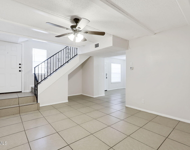 11100 Vista Lago Place - Photo Thumbnail 5