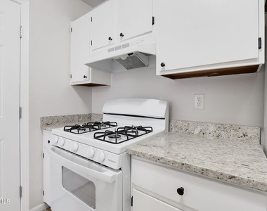 11100 Vista Lago Place - Photo Thumbnail 11