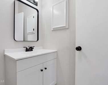 11100 Vista Lago Place - Photo Thumbnail 21