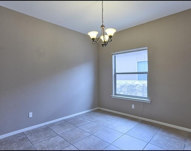 14302 Pancho Gonzalez Court - Photo Thumbnail 9