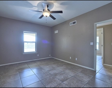 14302 Pancho Gonzalez Court - Photo Thumbnail 18