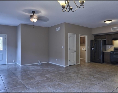 14302 Pancho Gonzalez Court - Photo Thumbnail 6