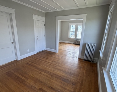 135 East Avenue - Photo Thumbnail 5
