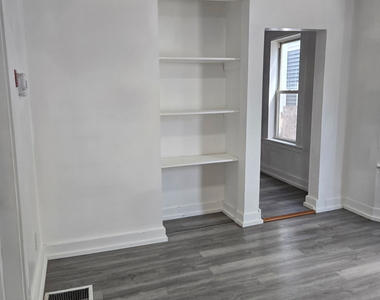 289 Division Street - Photo Thumbnail 6