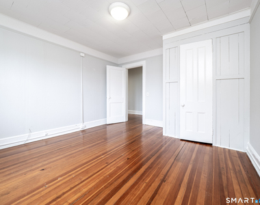 33 Seaview Avenue - Photo Thumbnail 24