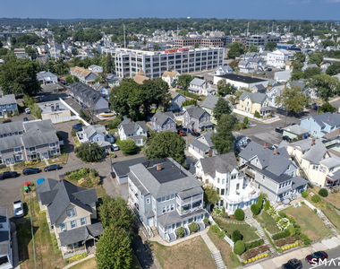 33 Seaview Avenue - Photo Thumbnail 2