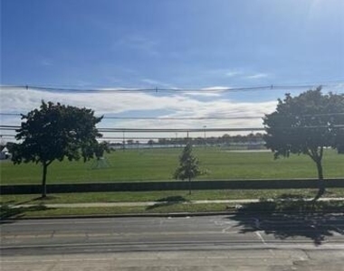 33 Seaview Avenue - Photo Thumbnail 4