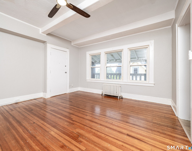 33 Seaview Avenue - Photo Thumbnail 12