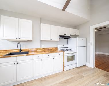 33 Seaview Avenue - Photo Thumbnail 6